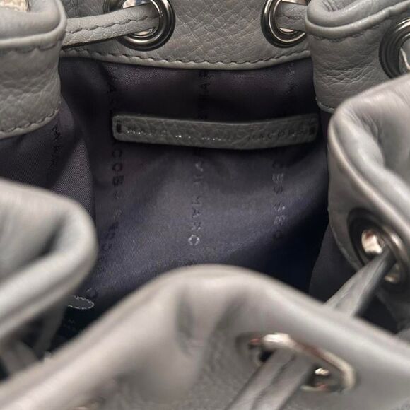 Marc by Marc Jacobs Grey Leather Mini Bucket Crossbody Bag – Minimalist It-Girl - Picture 6 of 7